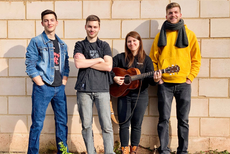 Gruppenaufnahme der Band The Strangers